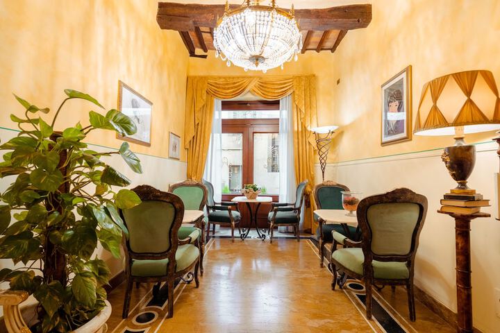 Guest Lobby