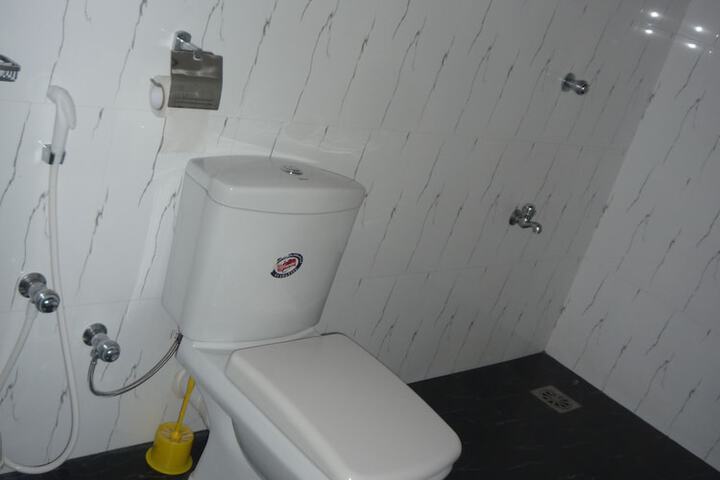 Room 15 of 43