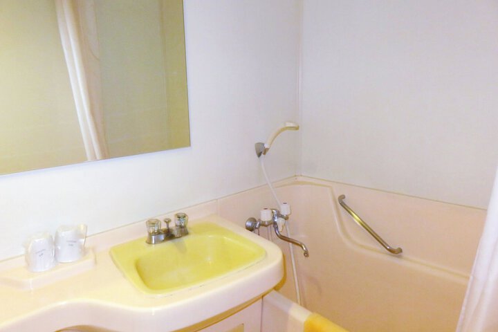 Room 12 of 59