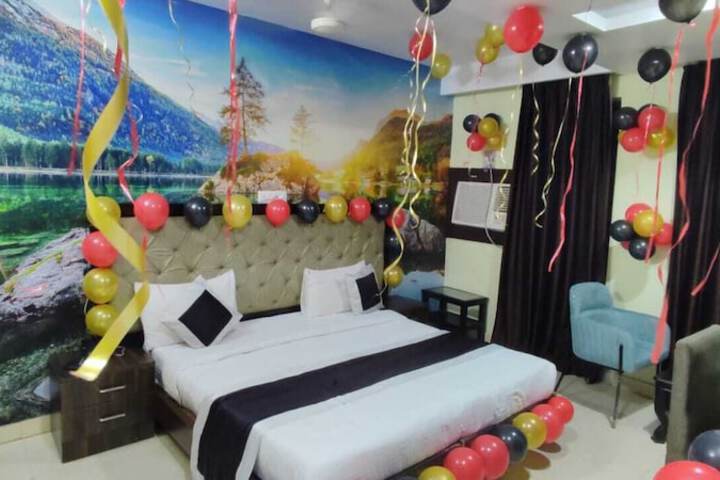 Room 6 of 34
