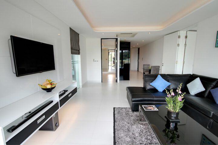 Room 5 of 48