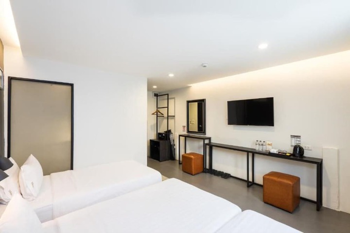 Room 15 of 60