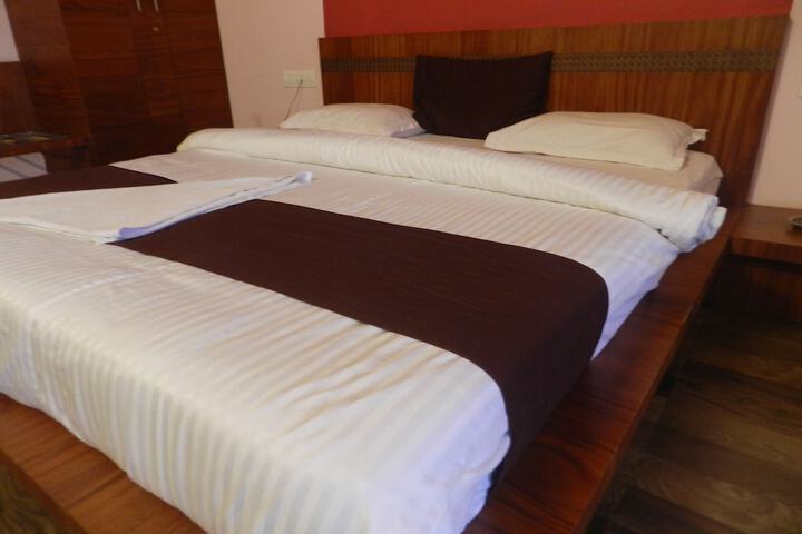 Room 14 of 50
