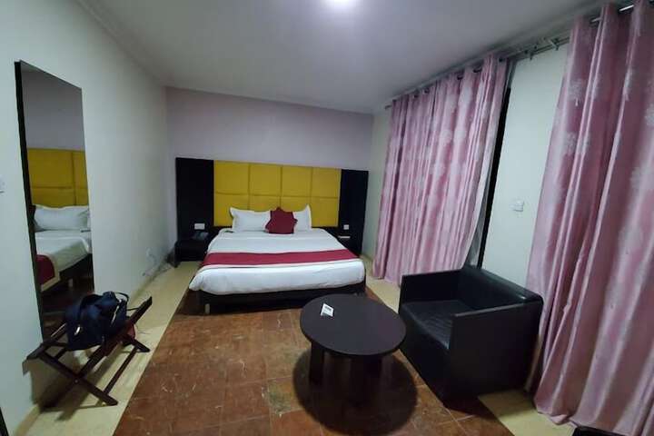 Room 9 of 88