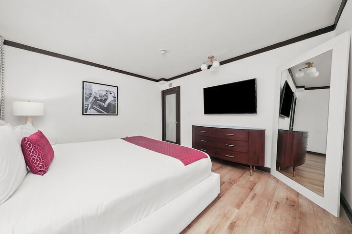 Room 8 of 56