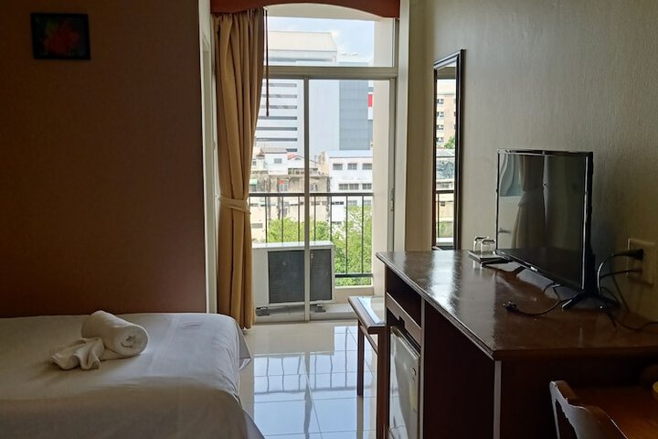 Room 15 of 87