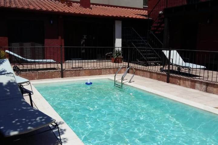 Pool 33 of 48