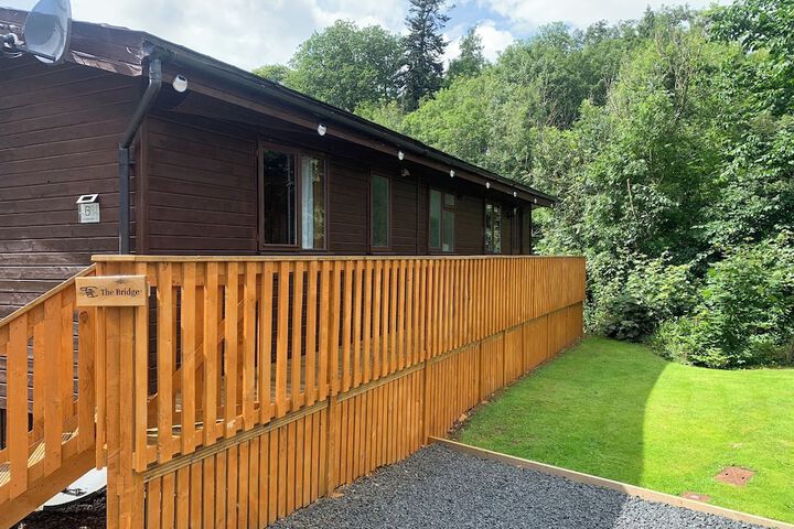 Teviot Lodge - Sleeps 6 - Pets - River Views in Hawick