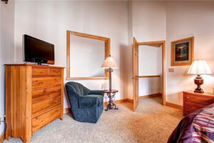 Room 21 of 29