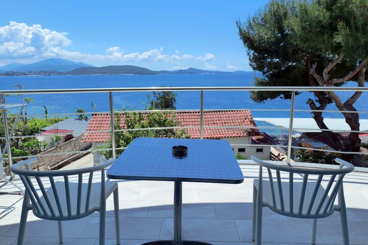 Terrace/Patio 39 of 85