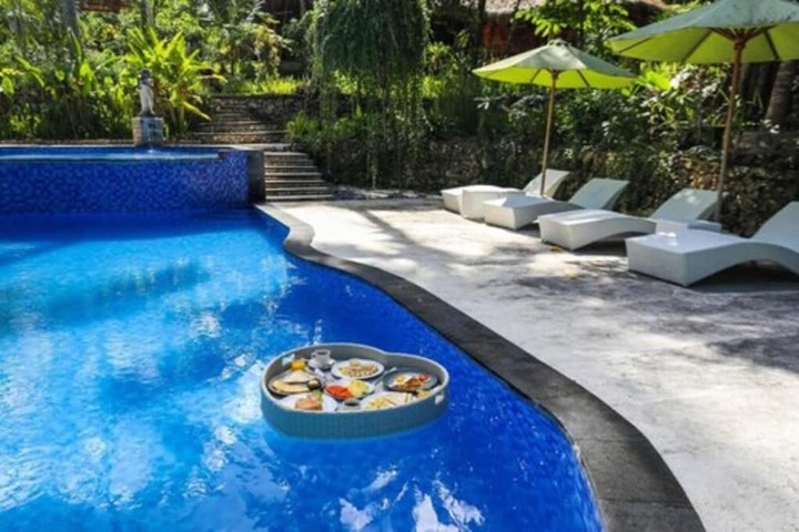 Pool 31 of 58