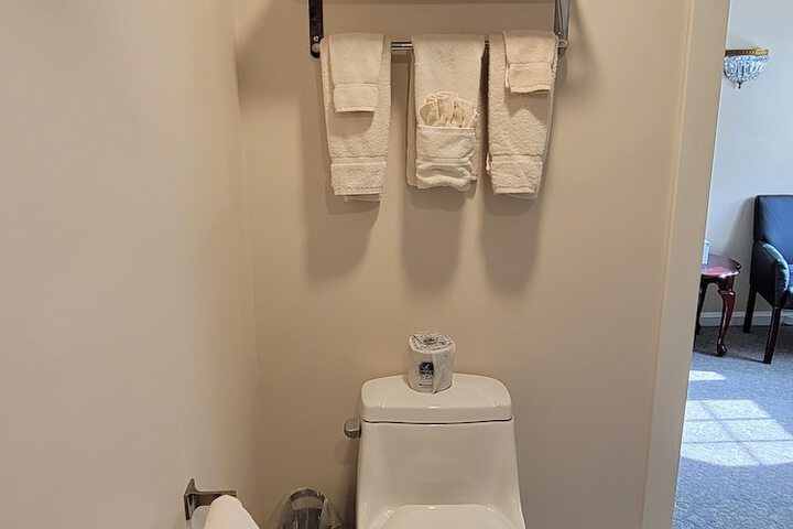 Room 140 of 206