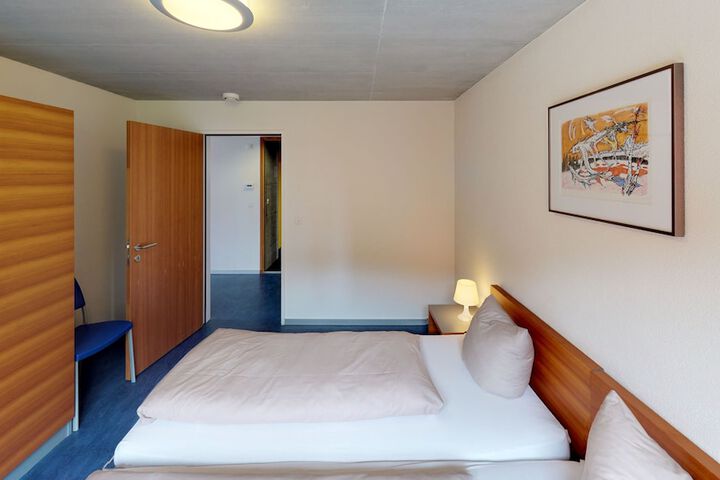 Room 3 of 35