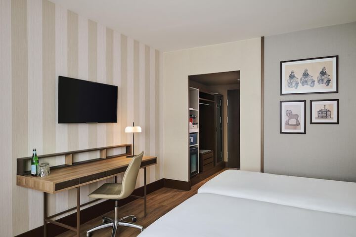 Room amenity