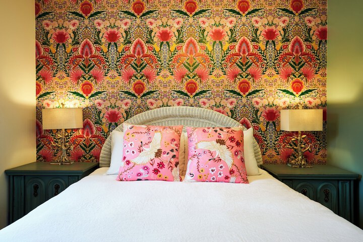 Room 23 of 63
