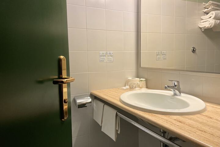 Clean Restrooms