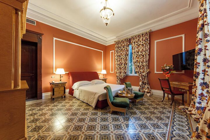 Room 46 of 106