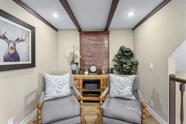 Exterior of Spectacular Lake View Luxe 3 Level Home, 1750 sqft, AC, Dogs, Walk to Village