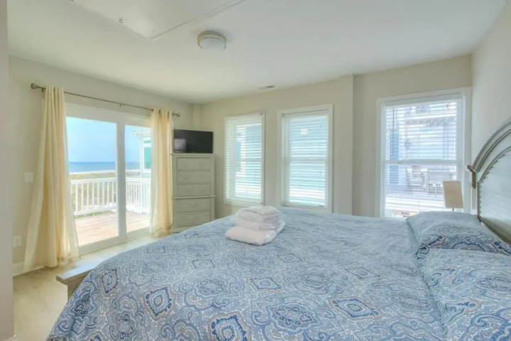 Room 4 of 26