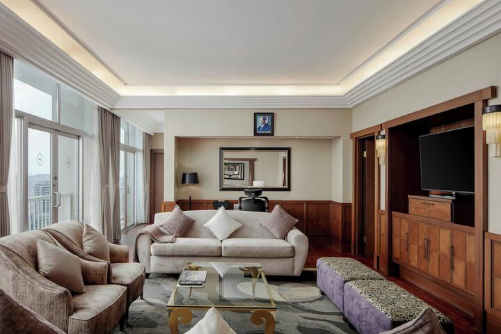 Room 49 of 127