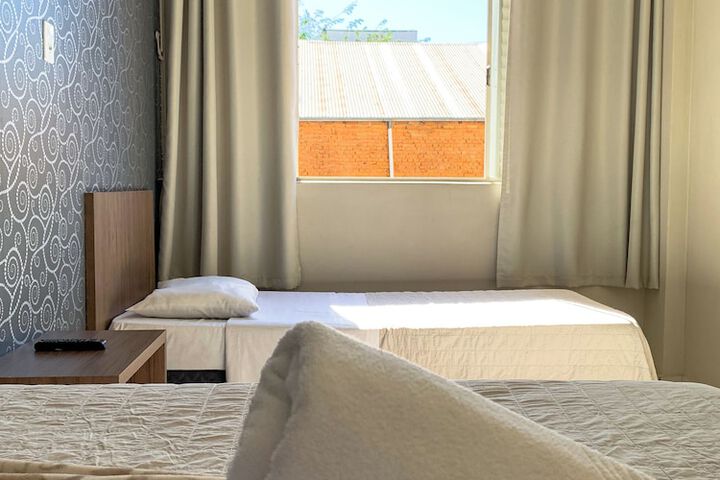 Room 12 of 26