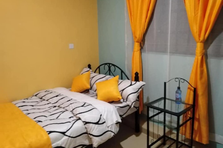Room 4 of 15