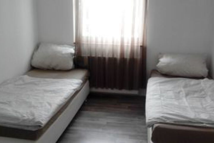 Room 20 of 54