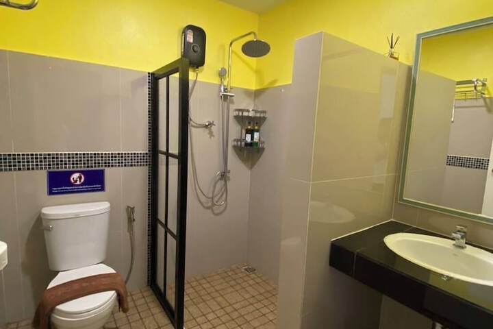 Room 141 of 211