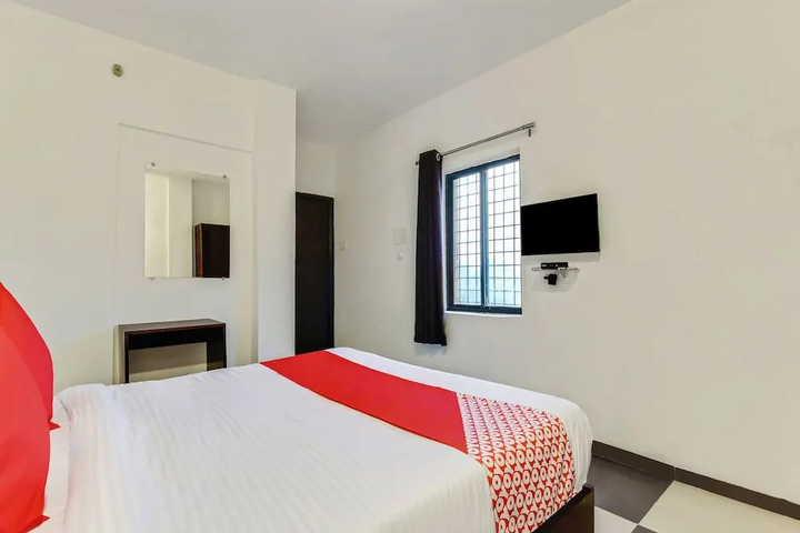 Room 7 of 15
