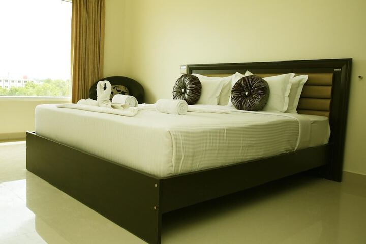 Room 19 of 38