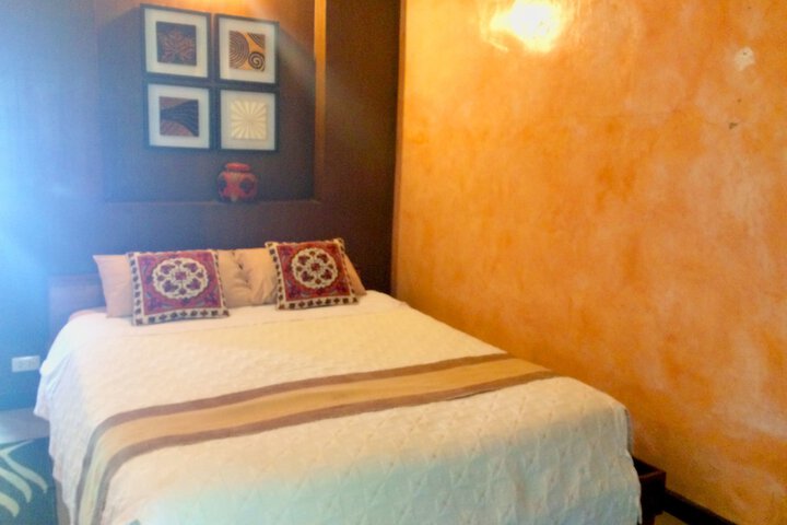 Room 13 of 74
