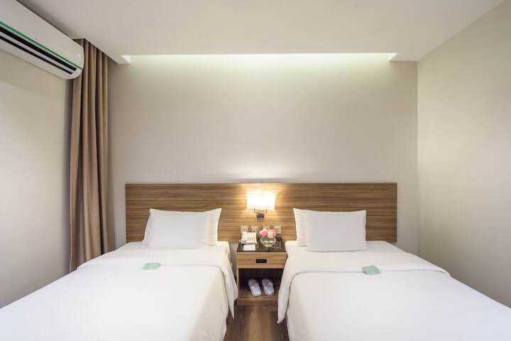 Room 27 of 60