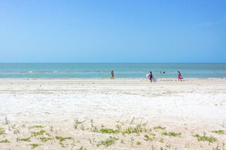 Beach 8 of 33