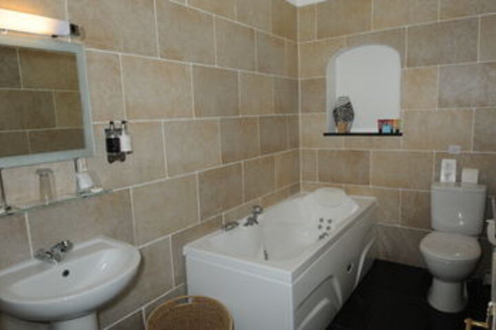 Room 10 of 92