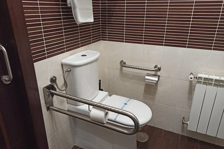 Room 46 of 97