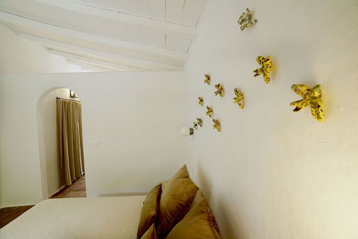 Room 4 of 39