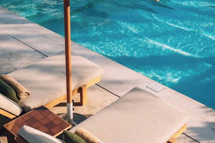 Pool 76 of 172