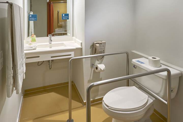 Clean Restrooms