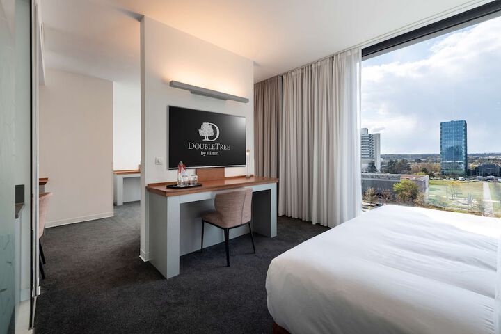 Room 14 of 61