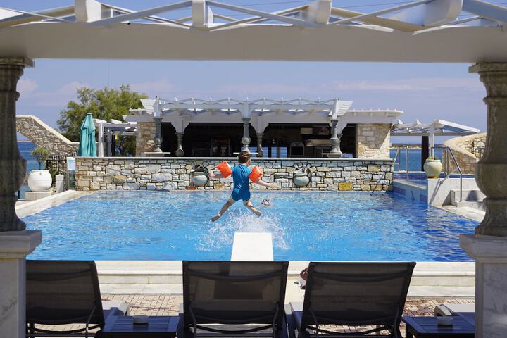Pool 43 of 75