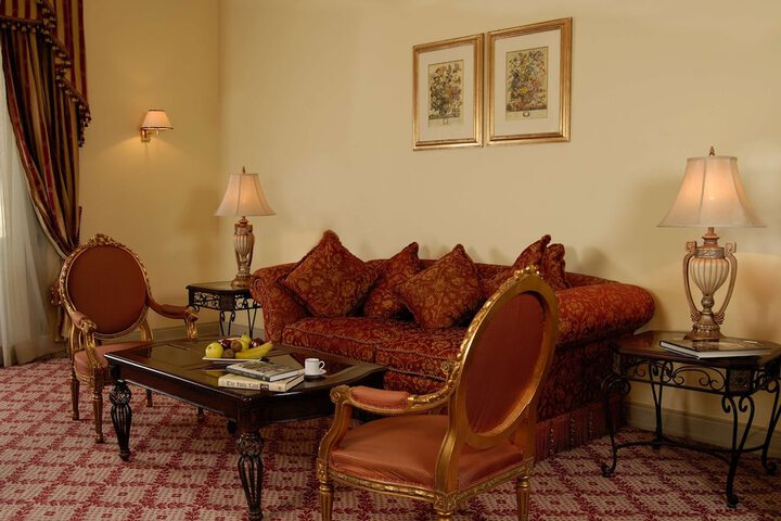 Room 14 of 36