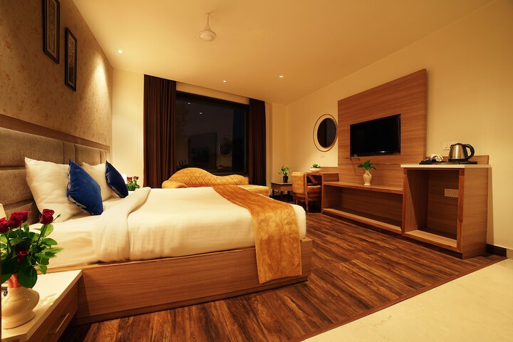 Room 38 of 61