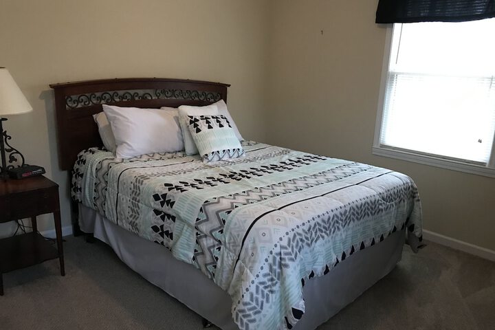 Room 72 of 400