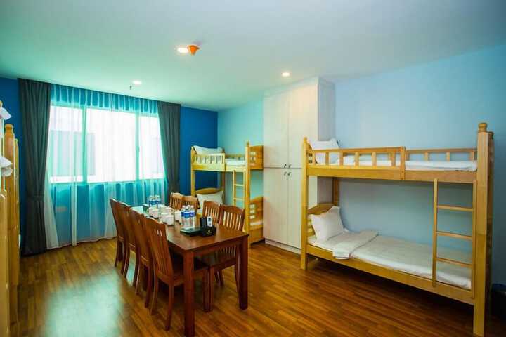 Room 20 of 38