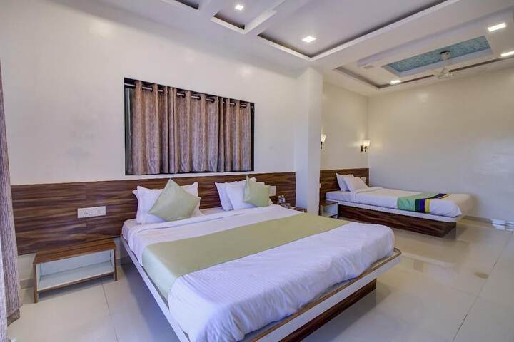 Room 7 of 22