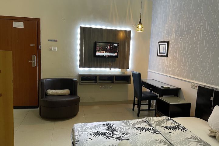 Room 146 of 288