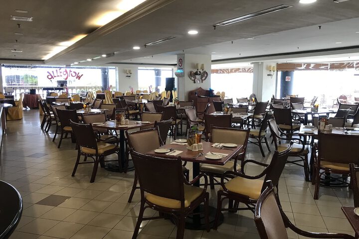 Dining Photos