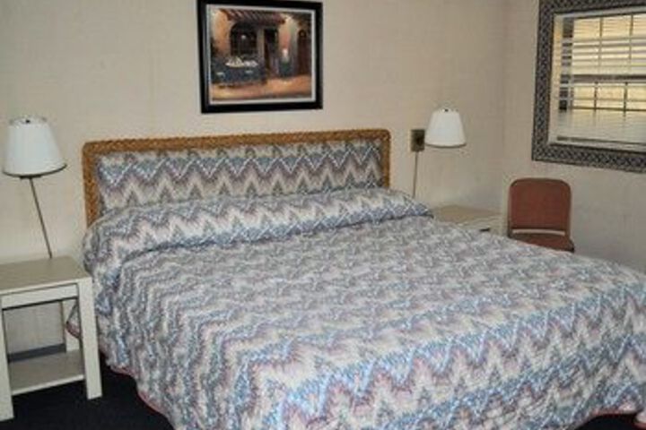 Room 23 of 49