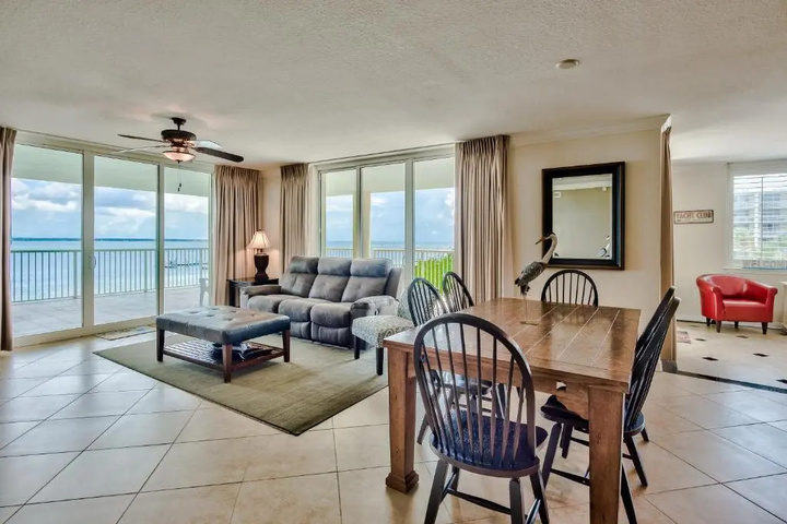 Exterior of Heron 403 - Emerald Escape - Destin West - 2400 sq ft