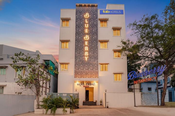 Hotel 32 of 32